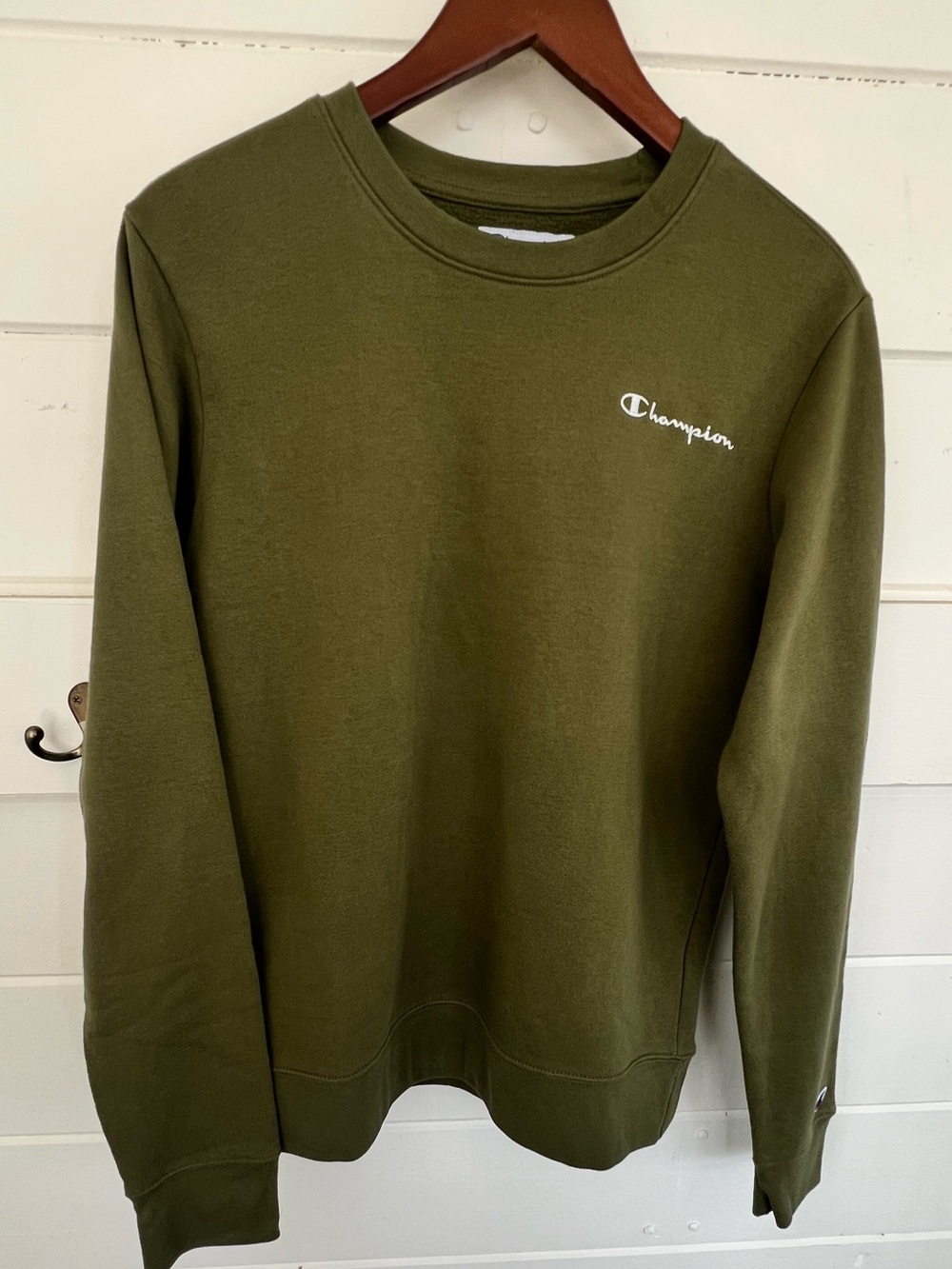 Champion Men’s Olive Green Sweatshirt. Sz. Small.